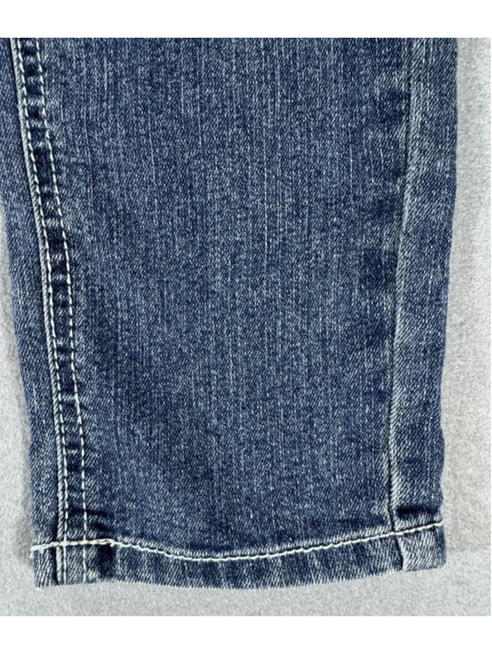 Mudd Girl’s Embroidered Jeans Size 14 w/ adjustable waistband Fun Floral Pattern - Picture 8 of 16